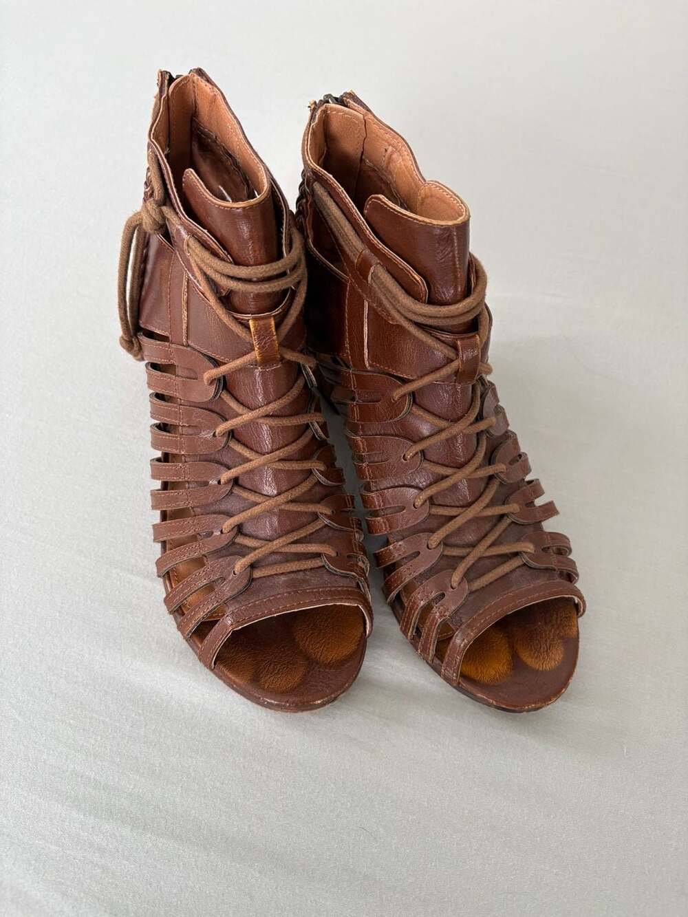 Not Rated Cupertino Gladiator Bootie Size 8.5 Brown